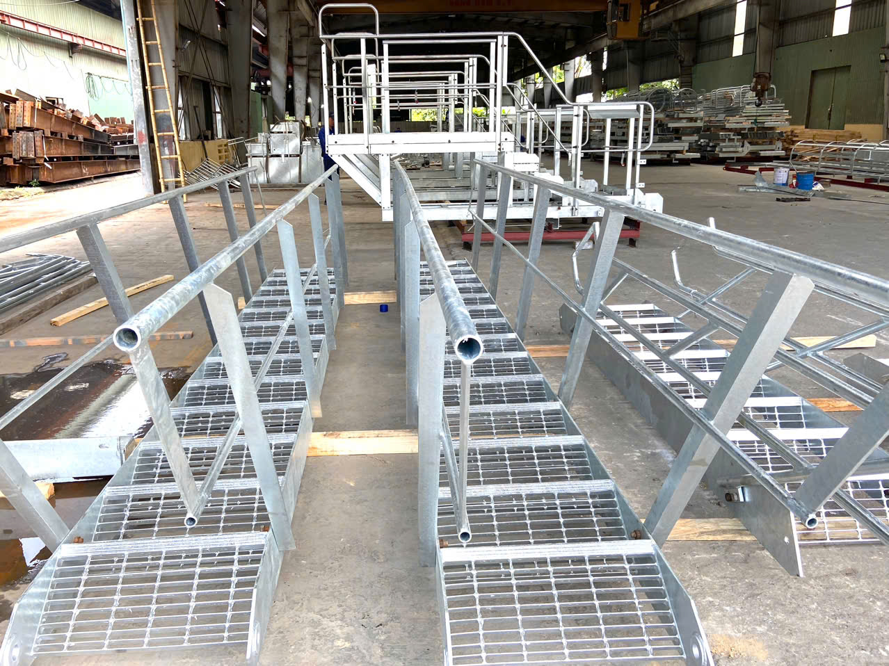 Lan can, cầu thang