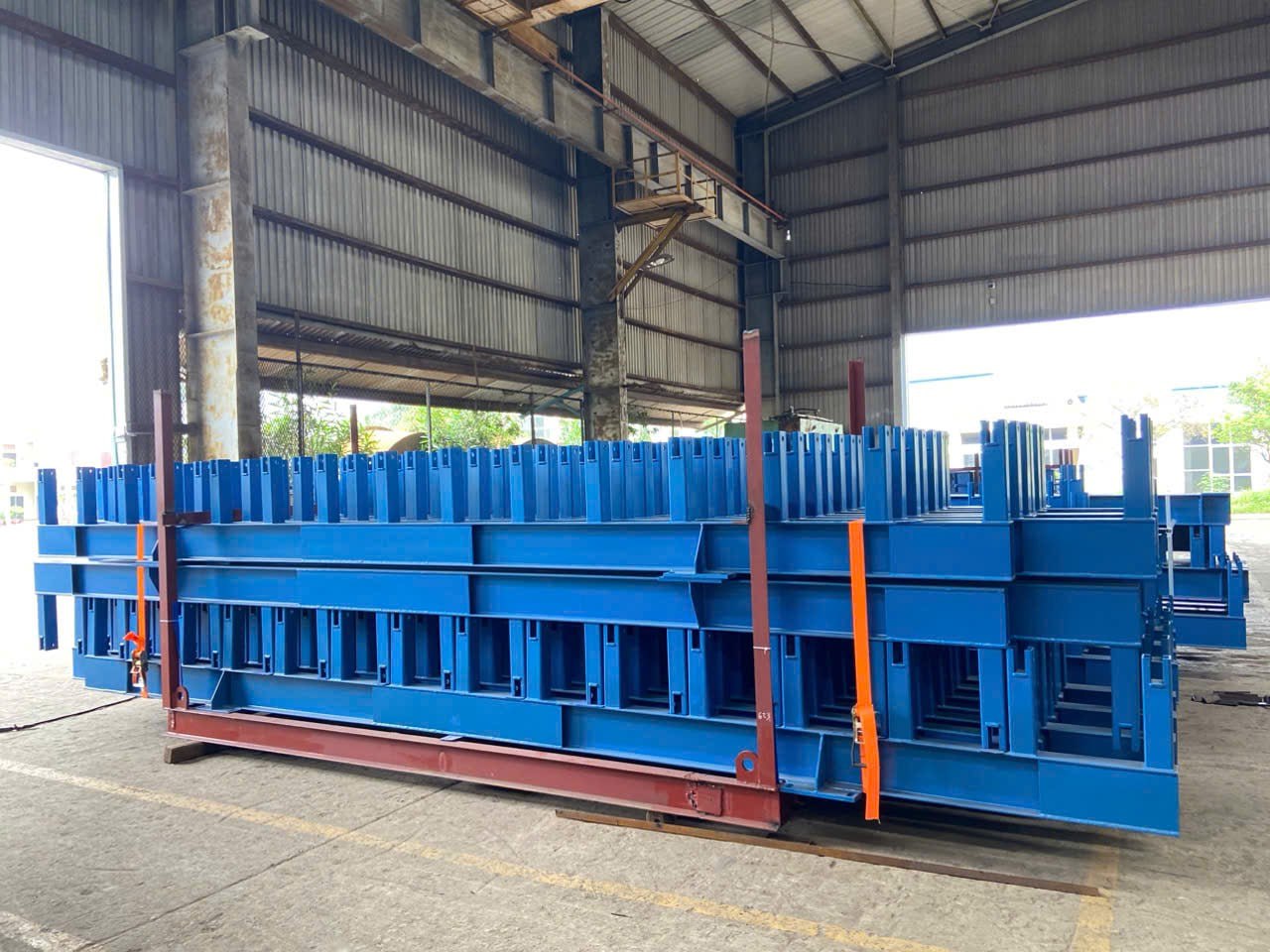 Dầm đỡ thanh răng nắn thẳng sàn nguội cán thép thanh